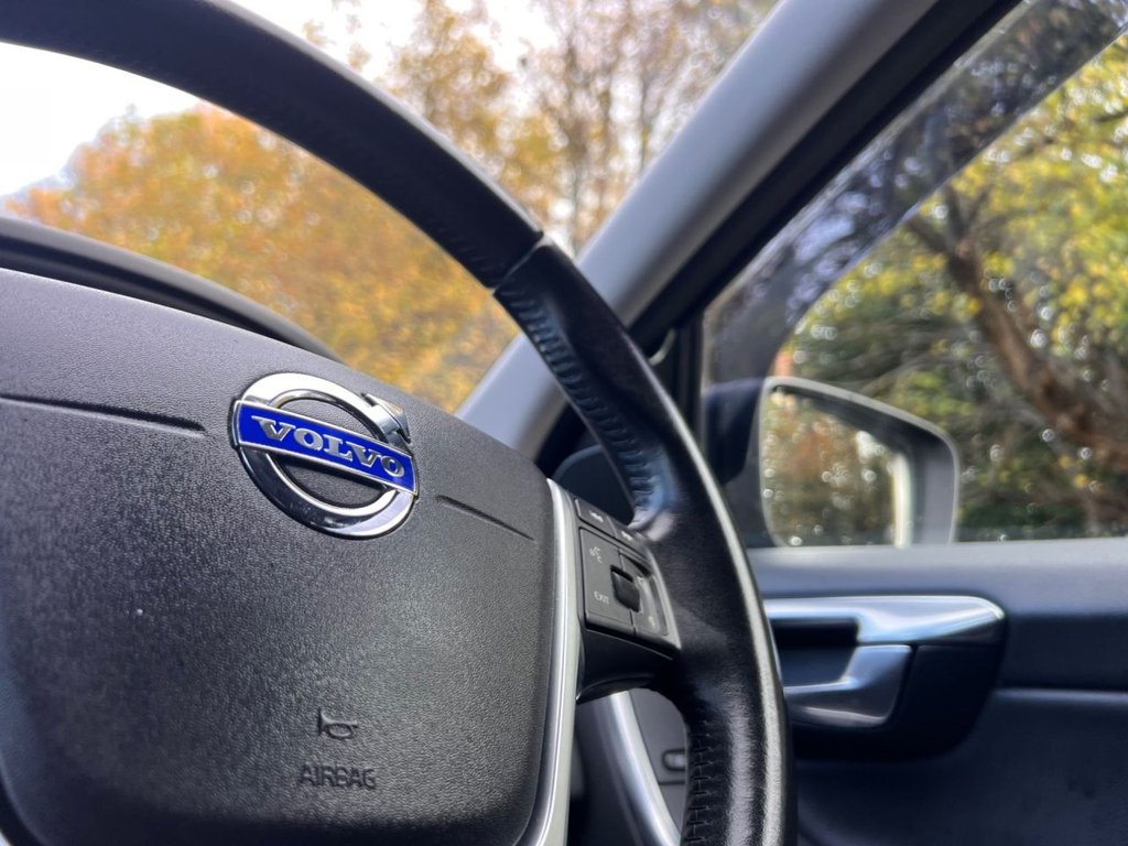 Used Volvo XC60 2015 for sale - 76356173: Photo 26