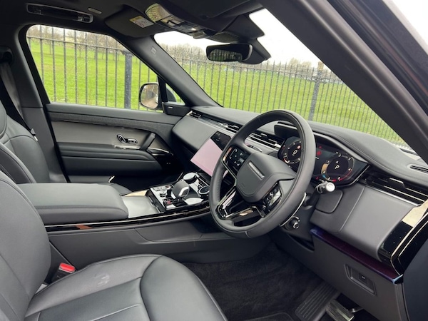 Used Land Rover Range Rover Sport 2023 for sale - 76333683: Photo 2