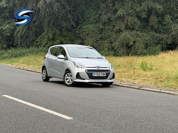Used Hyundai i10 2019 for sale - 79628771: Photo
