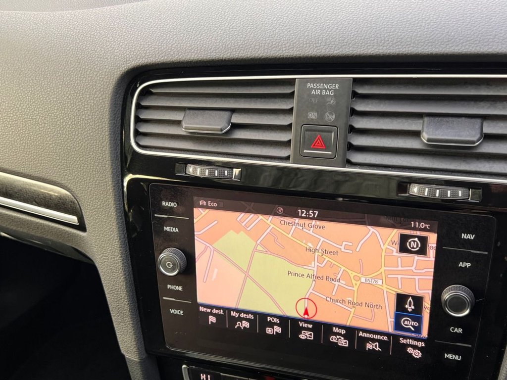 Used Volkswagen Golf 2017 for sale - 76883165: Photo 21