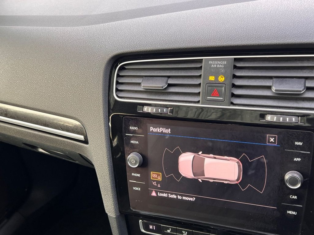 Used Volkswagen Golf 2017 for sale - 76883165: Photo 26