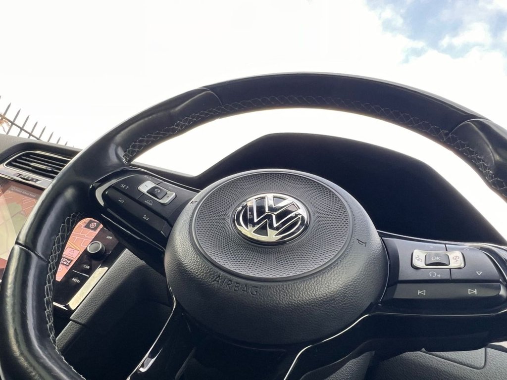 Used Volkswagen Golf 2017 for sale - 76883165: Photo 31