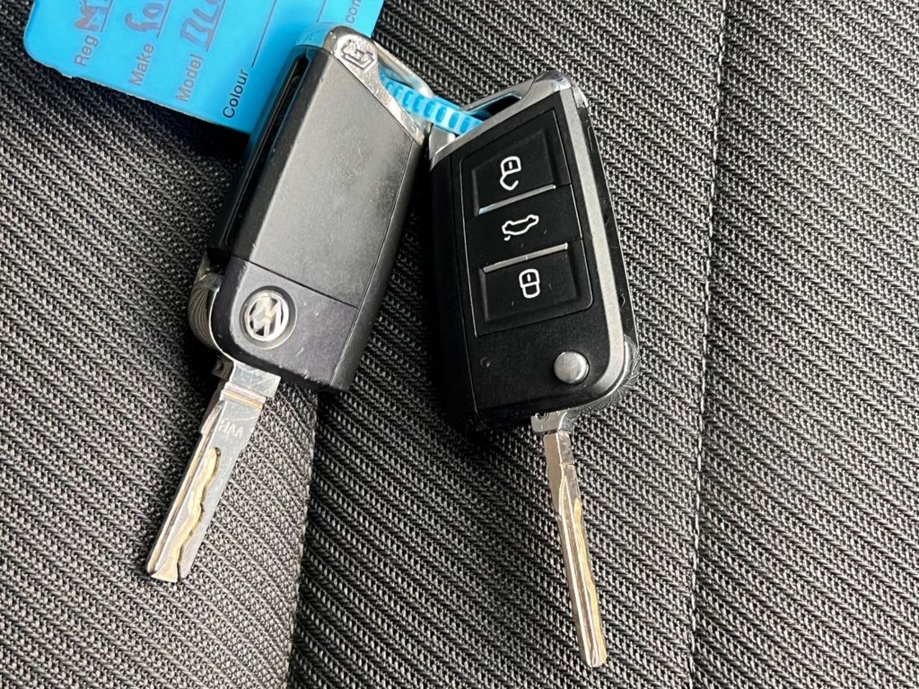 Used Volkswagen Golf 2017 for sale - 76883165: Photo 33