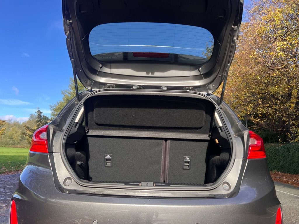 Used Ford Fiesta 2018 for sale - 76345987: Photo 15