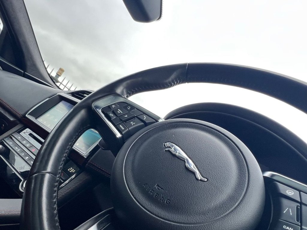 Used Jaguar F-Pace 2019 for sale - 77477618: Photo 36