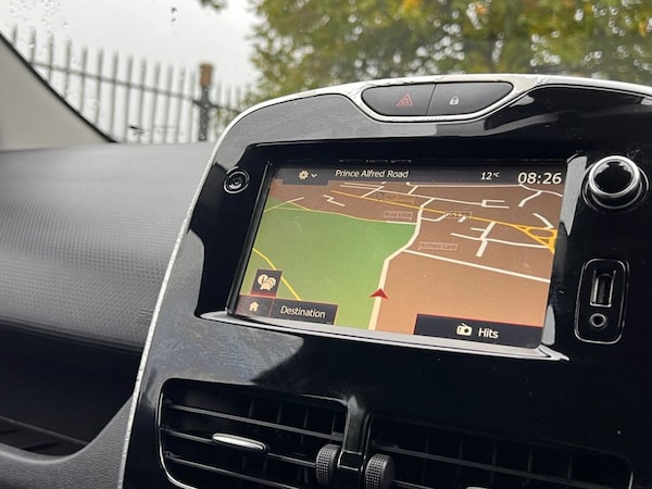 Used Renault Clio 2016 for sale - 76322891: Photo 16