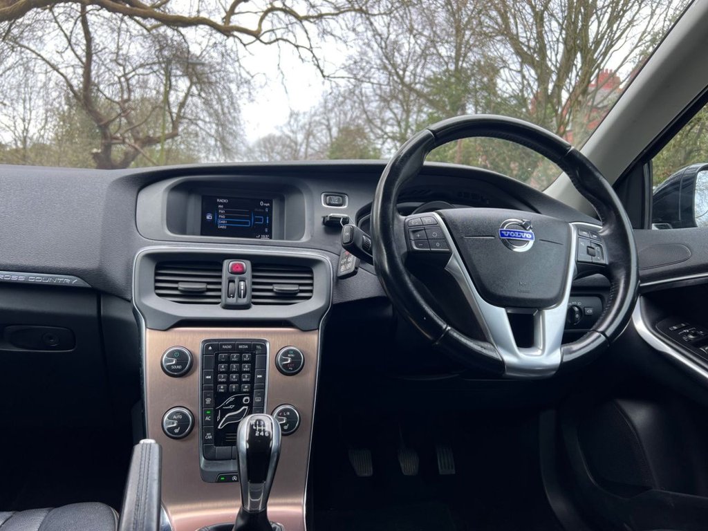 Used Volvo V40 2015 for sale - 78002449: Photo 21