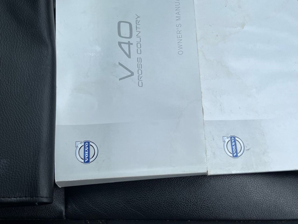 Used Volvo V40 2015 for sale - 78002449: Photo 25