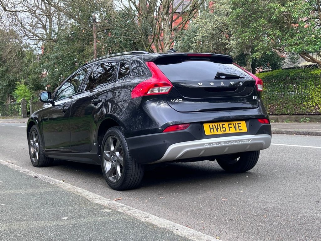 Used Volvo V40 2015 for sale - 78002449: Photo 9