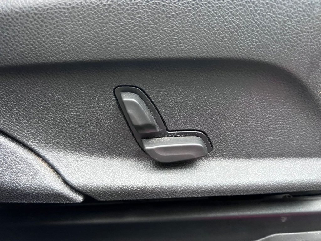 Used Mercedes-Benz GLC 2018 for sale - 77680487: Photo 22