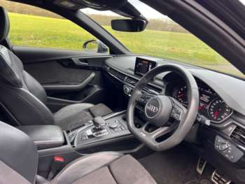 Used Audi A4 2019 for sale - 74261052: Photo