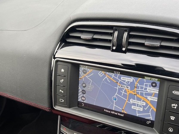 Used Jaguar XE 2015 for sale - 76312985: Photo 16