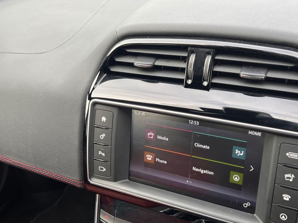 Used Jaguar XE 2015 for sale - 76312985: Photo 17