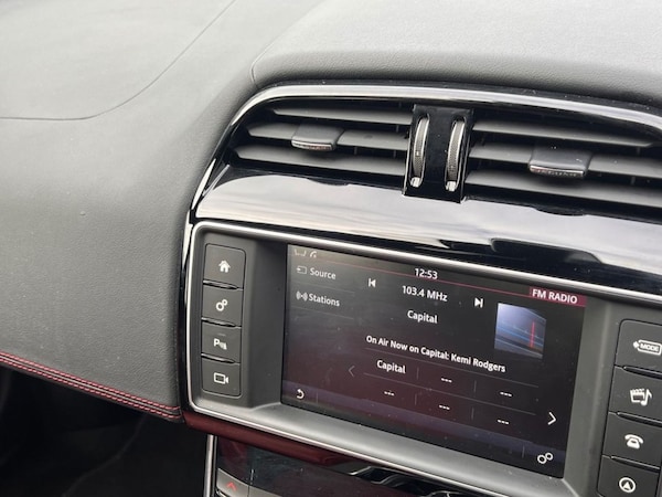 Used Jaguar XE 2015 for sale - 76312985: Photo 18