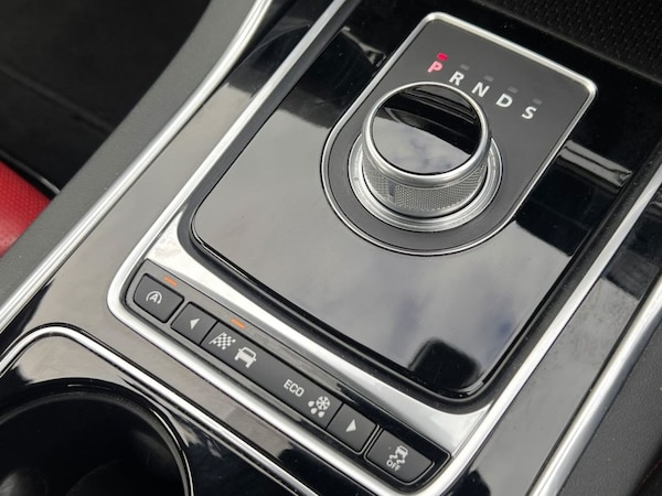 Used Jaguar XE 2015 for sale - 76312985: Photo 19