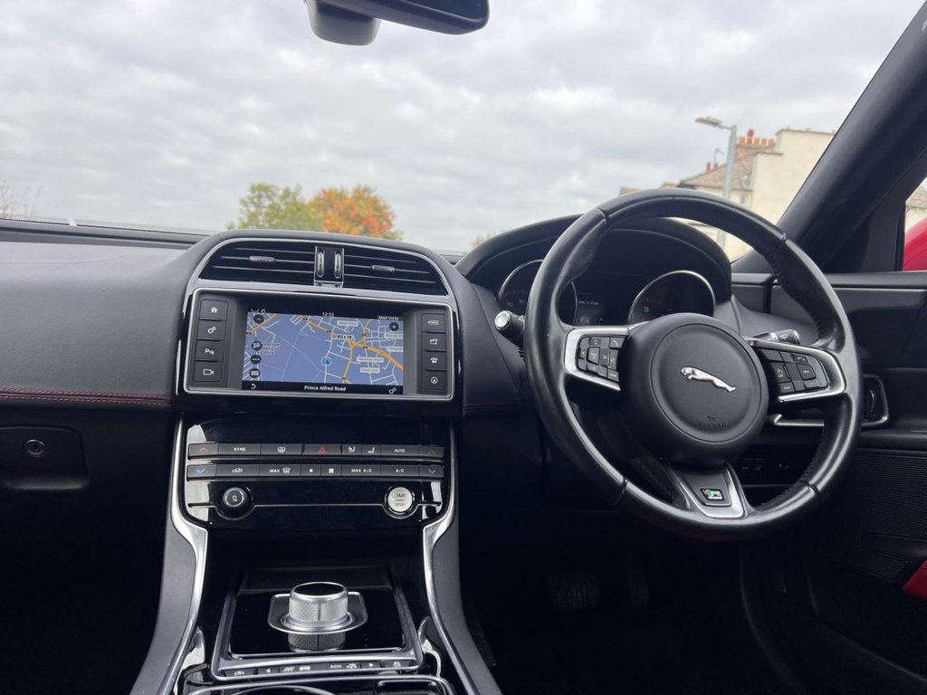 Used Jaguar XE 2015 for sale - 76312985: Photo 24