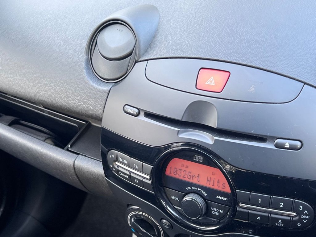 Used Mazda Mazda2 2012 for sale - 77027251: Photo 16