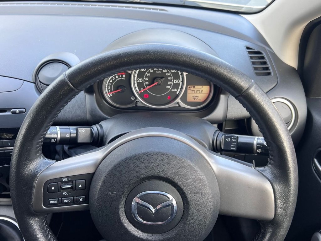 Used Mazda Mazda2 2012 for sale - 77027251: Photo 18