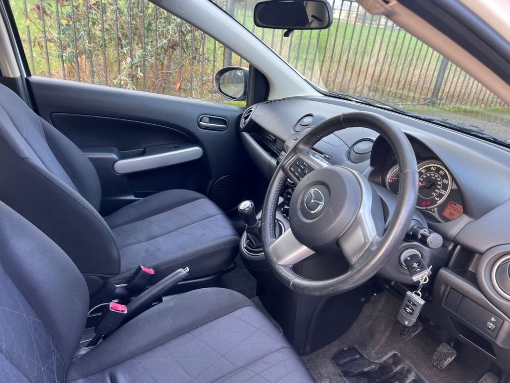 Used Mazda Mazda2 2012 for sale - 77027251: Photo 2