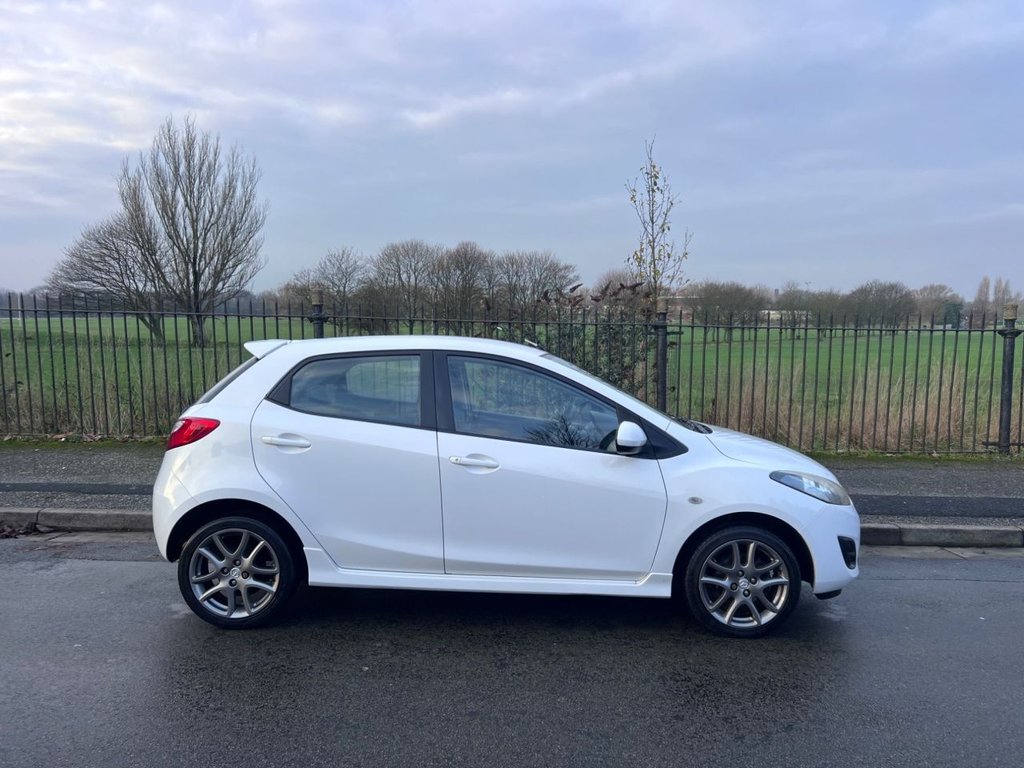 Used Mazda Mazda2 2012 for sale - 77027251: Photo 5