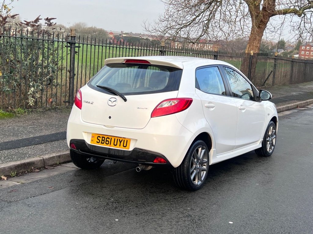 Used Mazda Mazda2 2012 for sale - 77027251: Photo 6