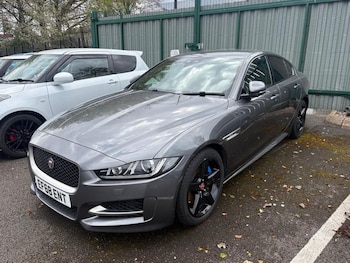 Used Jaguar XE 2018 for sale - 78271420: Photo