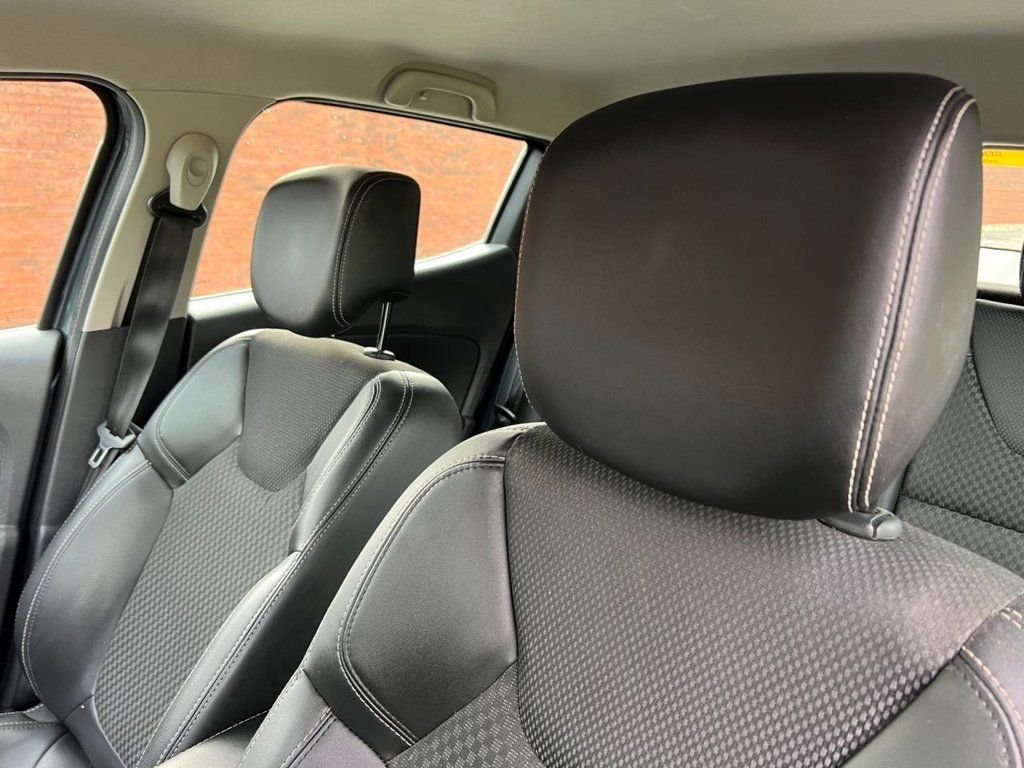 Used Renault Clio 2017 for sale - 76333968: Photo 13