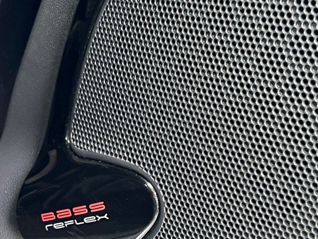 Used Renault Clio 2017 for sale - 76333968: Photo 24