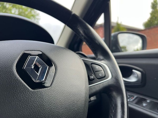 Used Renault Clio 2017 for sale - 76333968: Photo 24
