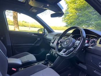 Used Volkswagen Tiguan 2017 for sale - 75528240: Photo
