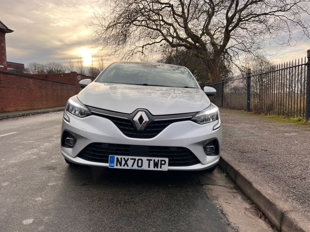 Used Renault Clio 2020 for sale - 76840827: Photo 10