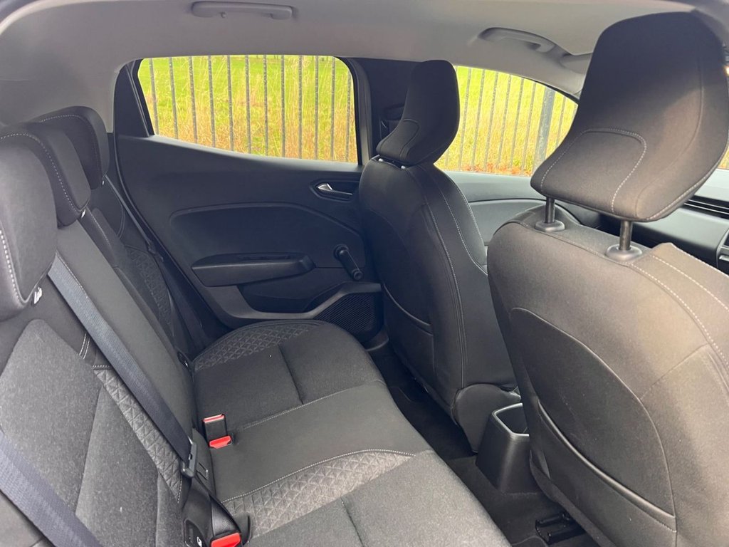 Used Renault Clio 2020 for sale - 76840827: Photo 13