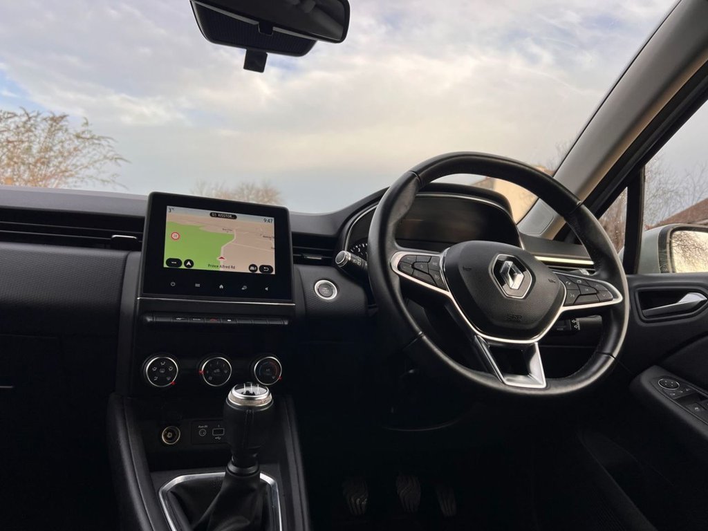 Used Renault Clio 2020 for sale - 76840827: Photo 22