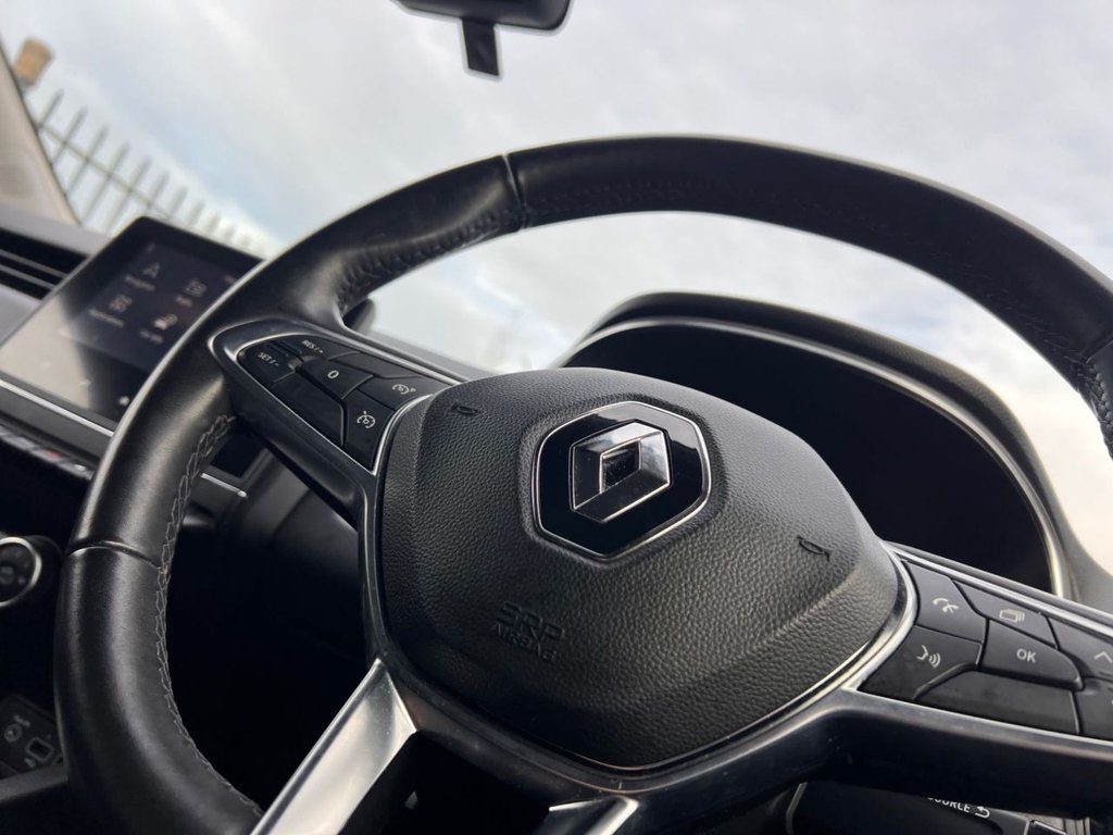 Used Renault Clio 2020 for sale - 76840827: Photo 24