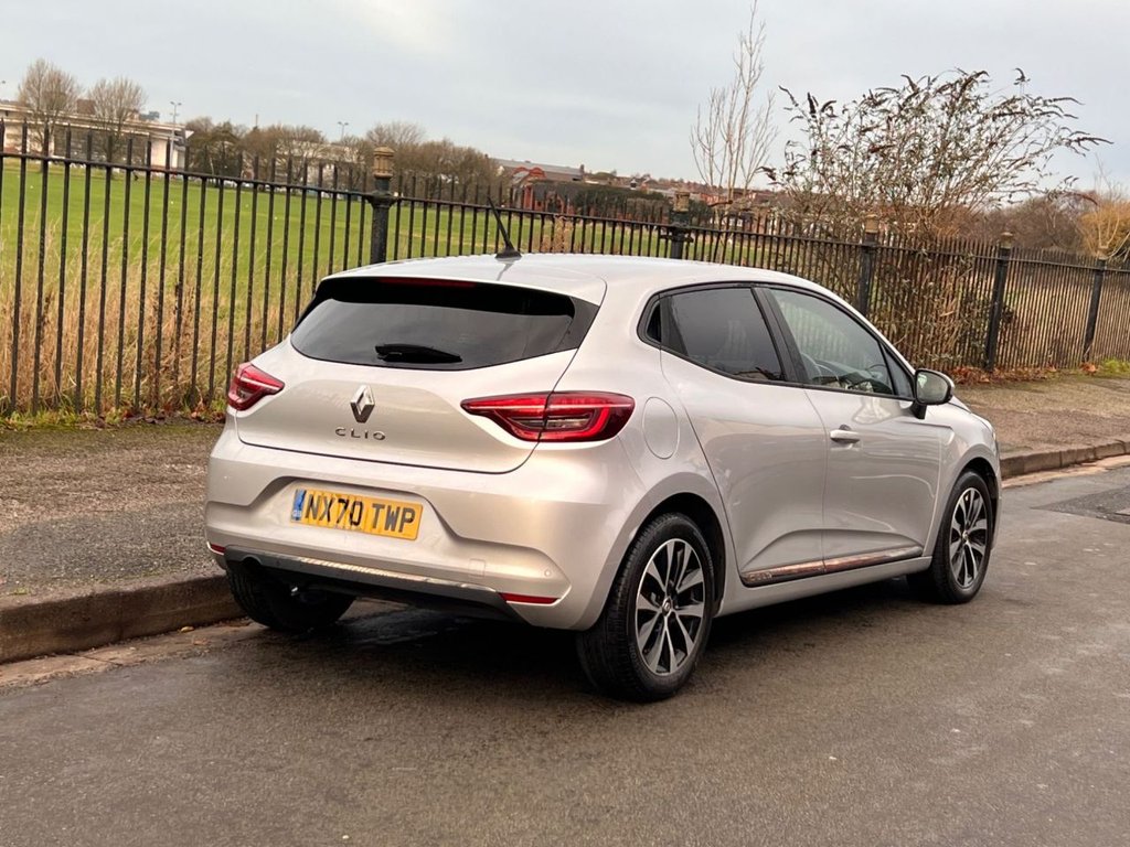 Used Renault Clio 2020 for sale - 76840827: Photo 6