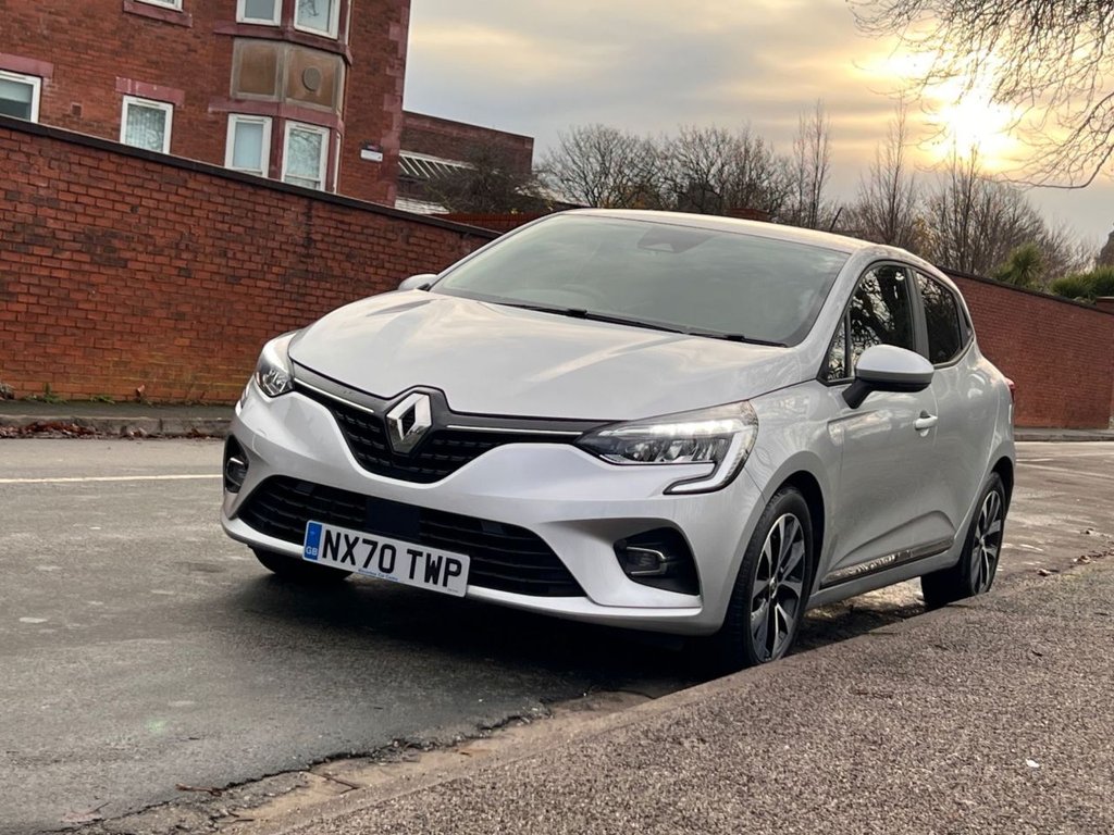 Used Renault Clio 2020 for sale - 76840827: Photo 8