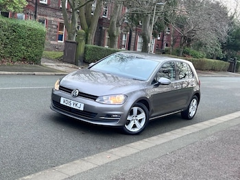 Used Volkswagen Golf 2015 for sale - 77369823: Photo