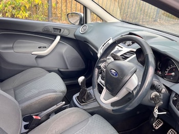 Used Ford Fiesta 2010 for sale - 75559711: Photo