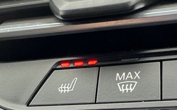 Used BMW 3 Series 2019 for sale - 76313235: Photo 24