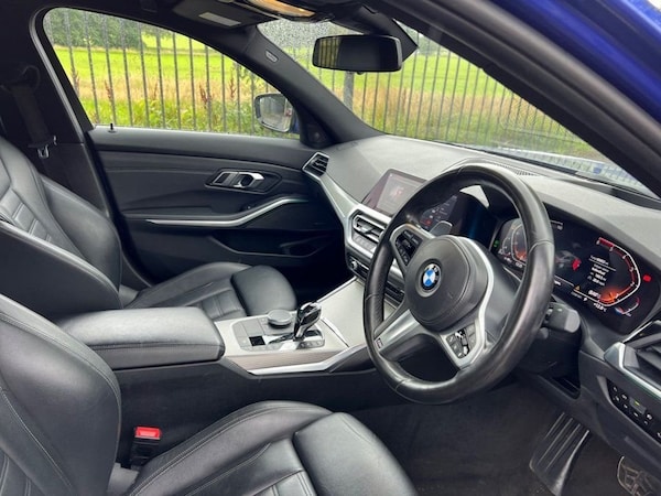 Used BMW 3 Series 2019 for sale - 76313235: Photo 2