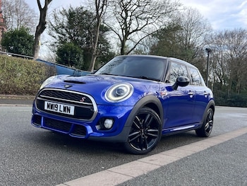 Used MINI Hatch 2019 for sale - 77341420: Photo