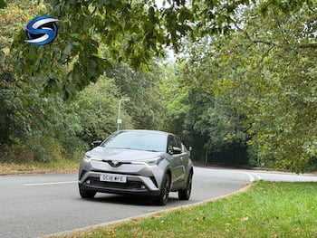 Used Toyota C-HR 2018 for sale - 79642634: Photo