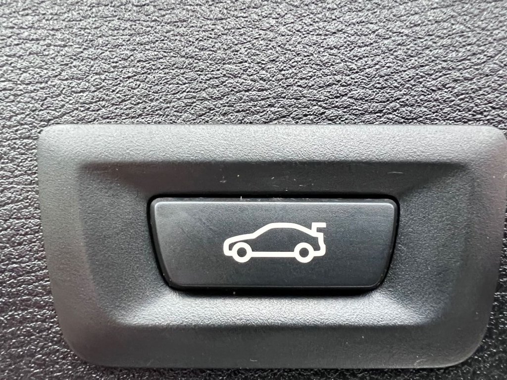 Used BMW X4 2017 for sale - 77315997: Photo 23