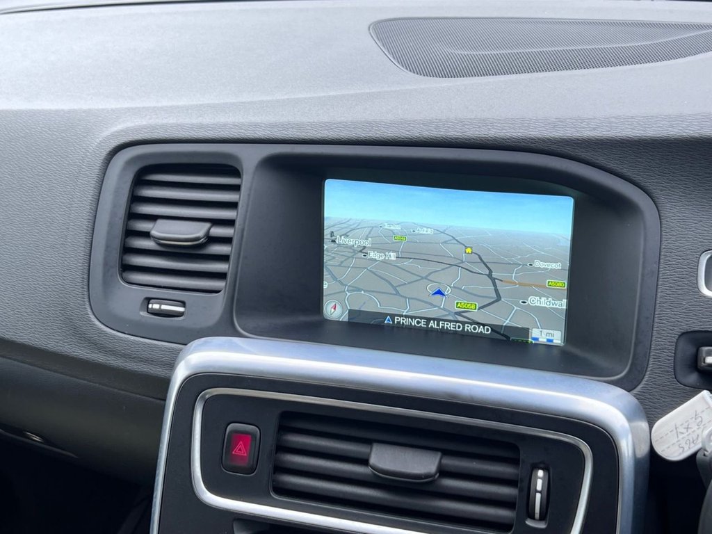 Used Volvo V60 2015 for sale - 78096555: Photo 14