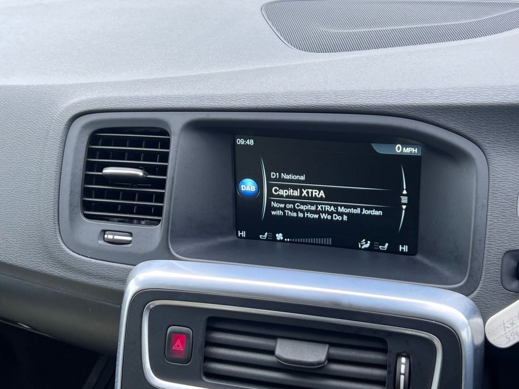 Used Volvo V60 2015 for sale - 78096555: Photo 15