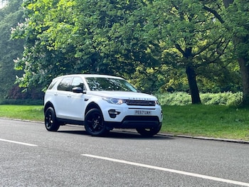 Used Land Rover Discovery Sport 2017 for sale - 78701904: Photo