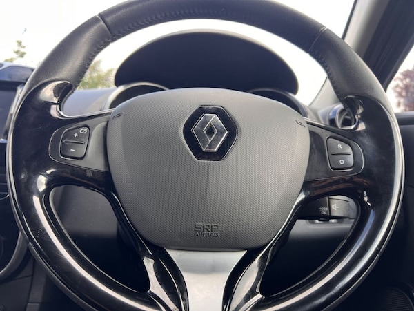 Used Renault Clio 2015 for sale - 75548820: Photo 22