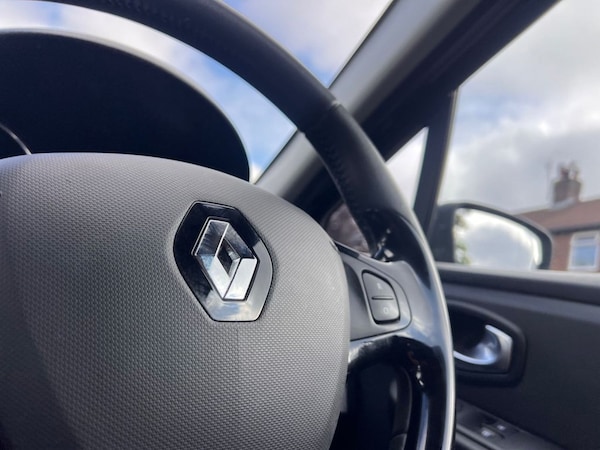 Used Renault Clio 2015 for sale - 75548820: Photo 24