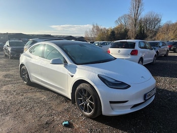 2020 (69) - Standard Plus 4dr Auto