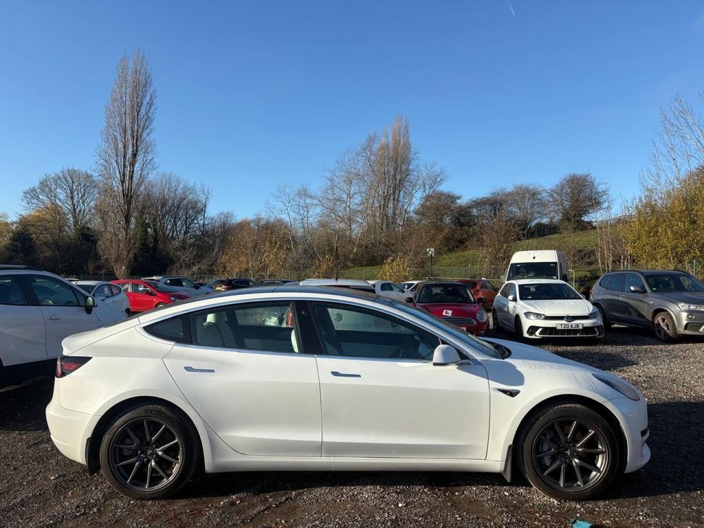 Used Tesla Model 3 2020 for sale - 76867657: Photo 3